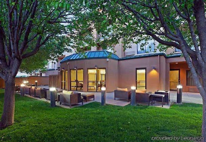 Courtyard Lubbock Hotel Exterior photo